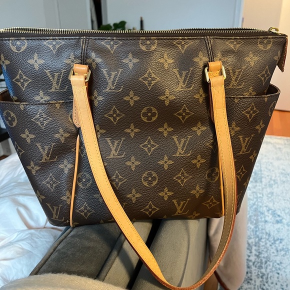 Louis Vuitton totally PM bag - Picture 2 of 8